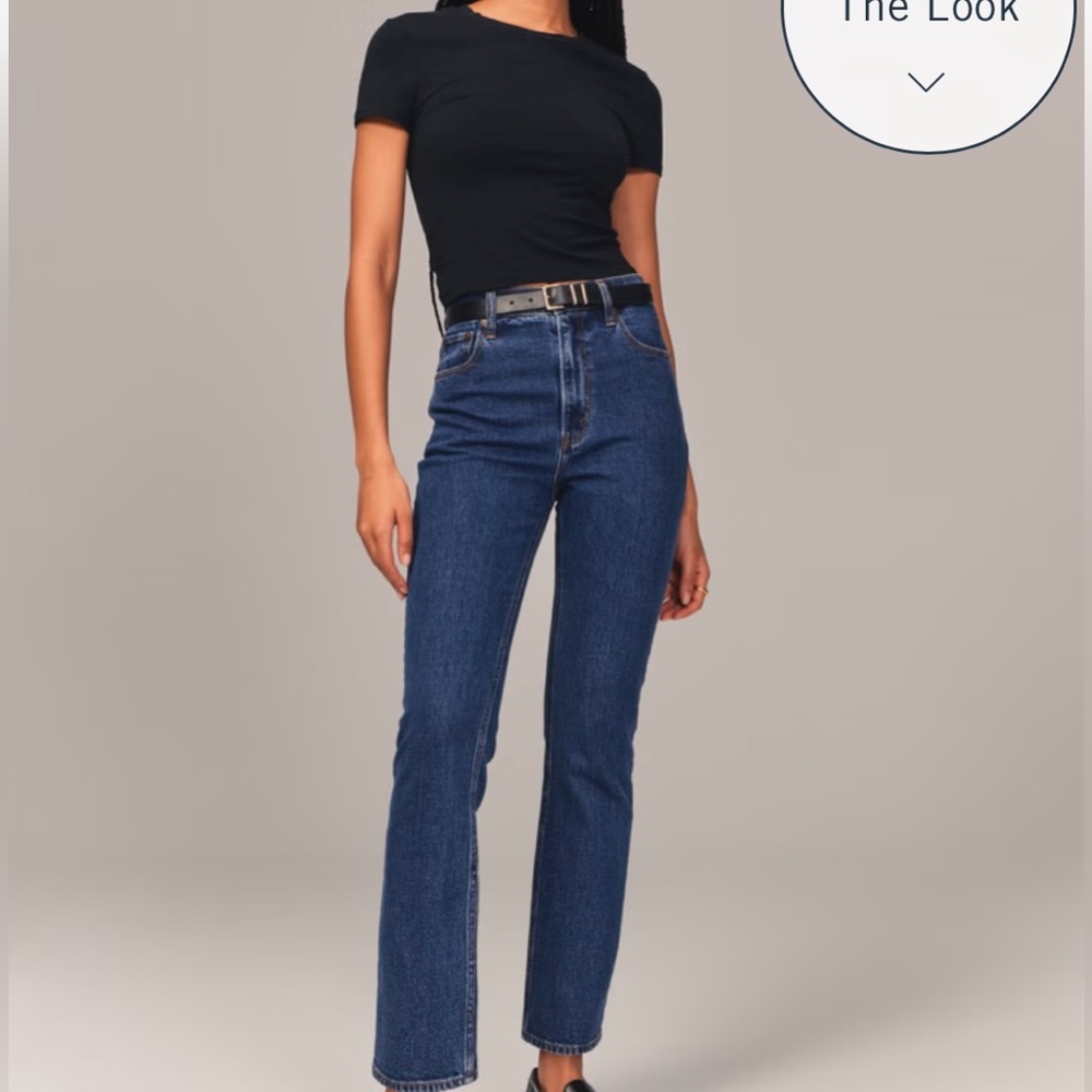 Abercrombie Ultra High Rise Straight Jean Short - Picture 2 of 6